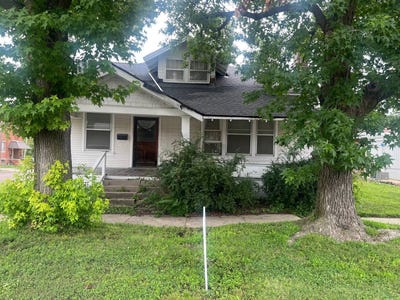 /international/us/453-elm-street-chillicothe-mo-110101053288/