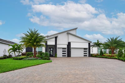 /international/us/10822-stellar-circle-palm-beach-gardens-fl-110120498578/