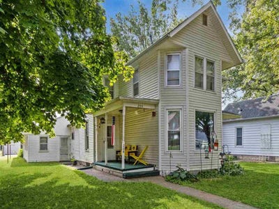 /international/us/204-s-center-st-lonetree-ia-110100970245/