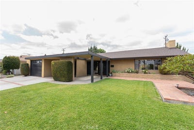 /international/us/1339-e-greenview-drive-orange-ca-110108218634/