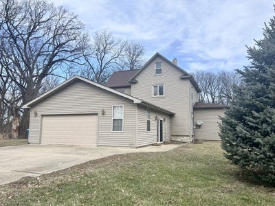 /international/us/230-e-porter-street-oglesby-il-110104816977/