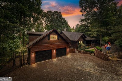 /international/us/199-fox-run-drive-blue-ridge-ga-110110338103/