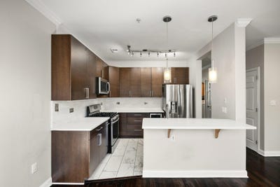 /international/us/382-kingston-ct-west-new-york-nj-110120451284/