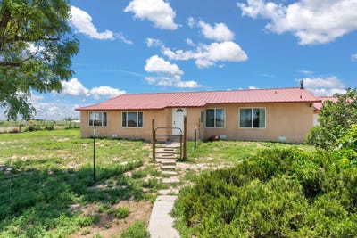 /international/us/113-e-willow-lake-road-mcintosh-nm-110100973288/