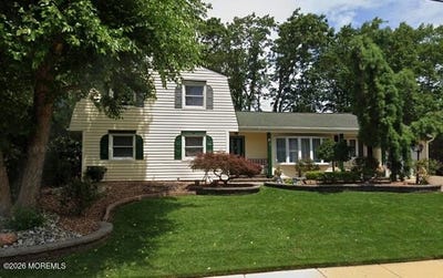 /international/us/6-meadowbrook-drive-howell-nj-110106490955/