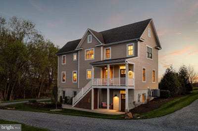 /international/us/38165-cobbett-lane-hillsboro-va-110107508128/