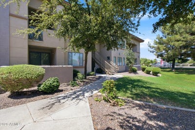 /international/us/3330-s-gilbert-road-chandler-az-110108901387/