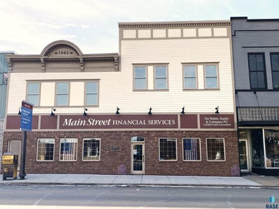 /international/us/212-main-st-luverne-mn-110106186066/