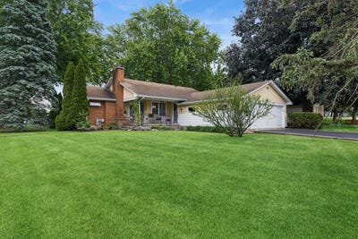 /international/us/3607-w-clover-avenue-mchenry-il-110108476812/