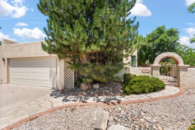 /international/us/9555-bent-road-ne-albuquerque-nm-110100878152/