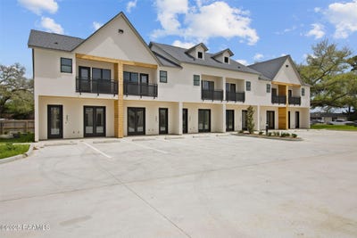 /international/us/1510-kaliste-saloom-road-lafayette-la-110105414556/