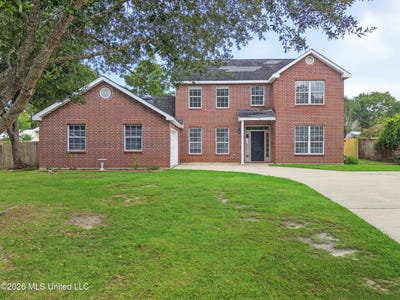 /international/us/18-lakeview-drive-ocean-springs-ms-110119944362/
