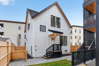 /international/us/192-washington-street-somerville-ma-110107336393/