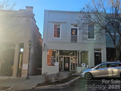 /international/us/107-gadsden-street-chester-sc-110106229549/