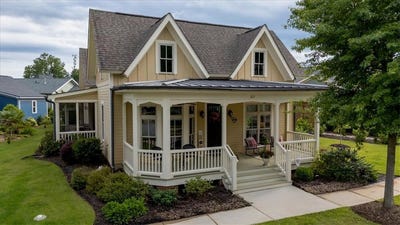 /international/us/217-pershing-avenue-clemson-sc-110108579139/