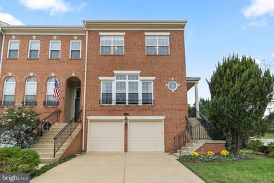 /international/us/981-herons-run-ln-woodbridge-va-110107310996/