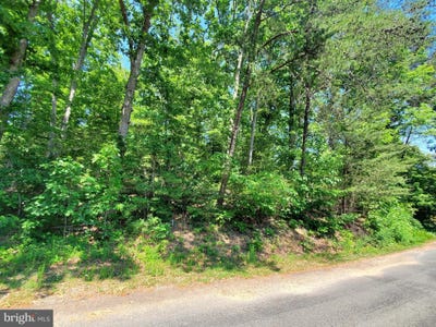 /international/us/11974-hemlock-road-lusby-md-110108190285/