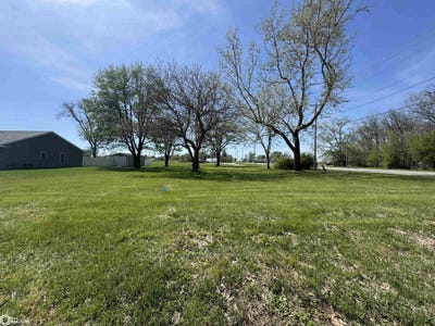 /international/us/200-louisiana-street-middletown-ia-110107438671/