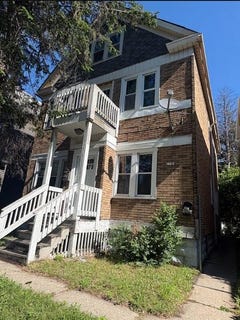 /international/us/2326-w-burnham-st-milwaukee-wi-110108957089/
