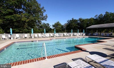 /international/us/43-magnolia-road-manahawkin-nj-110099733382/