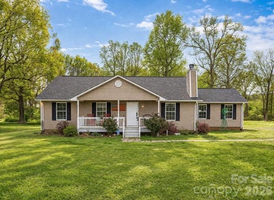 /international/us/5126-monroe-ansonville-road-wingate-nc-110106762407/