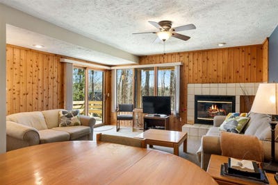 /international/us/4749-s-pleasantview-149-harbor-springs-mi-110107696916/