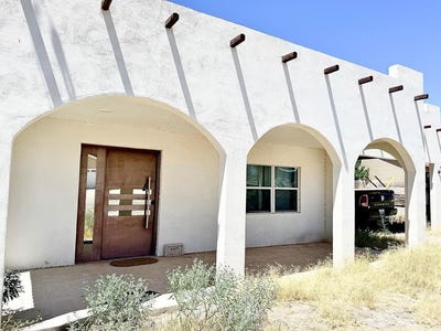 /international/us/605-e-alpine-st-presidio-tx-110106540058/