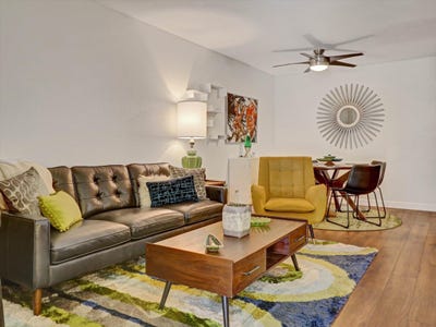 /international/us/701-los-felices-circle-w-palm-springs-ca-110107657654/