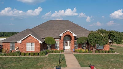 /international/us/2424-fm-3297-bonham-tx-110085250036/