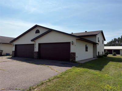/international/us/2813-edgewood-drive-menomonie-wi-110106980952/