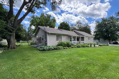 /international/us/512-franklin-st-w-rockton-il-110109067361/