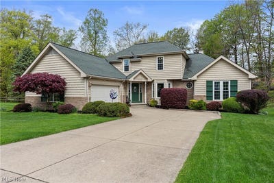 /international/us/5516-andover-drive-parma-oh-110107882812/
