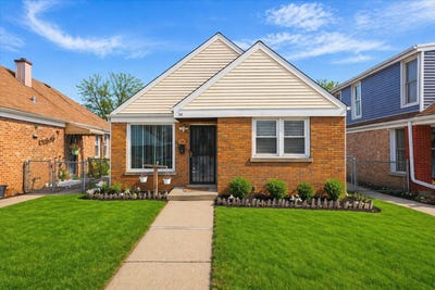 /international/us/33-49th-avenue-bellwood-il-110107076645/