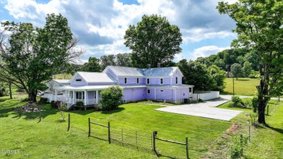 /international/us/2430-brown-springs-road-greeneville-tn-110108257341/