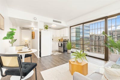 /international/us/225-queen-street-honolulu-hi-110107614547/