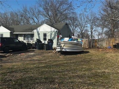 /international/us/512-atchison-street-oskaloosa-ks-110106203161/