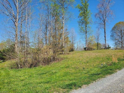 /international/us/0-rising-sun-way-franklinville-nc-110092771865/