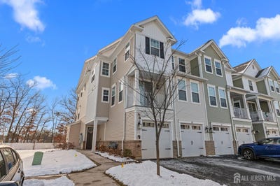 /international/us/228-park-lane-dunellen-nj-110105032528/