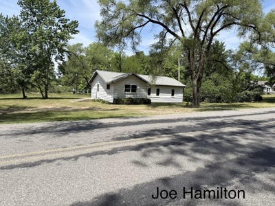 /international/us/391-n-briggs-road-middleville-mi-110108588863/