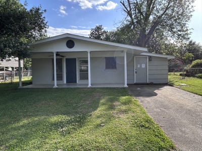 /international/us/1114-pear-street-vidalia-la-110107910911/