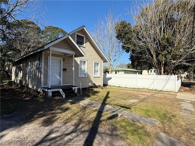 /international/us/125-garnett-avenue-mobile-al-110107701154/
