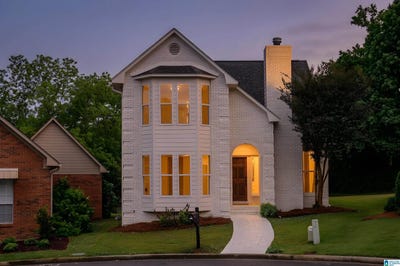 /international/us/3104-canterbury-place-vestavia-hills-al-110107825594/