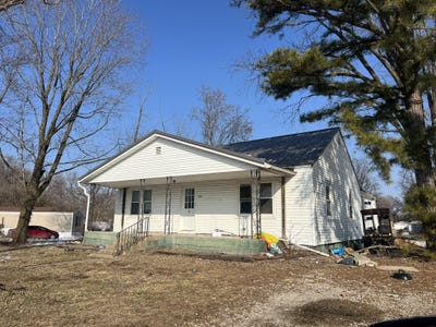 /international/us/300-walnut-street-urbana-mo-110108020285/