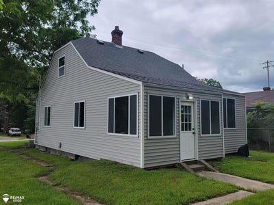 /international/us/12040-benson-road-mount-morris-mi-110108233660/