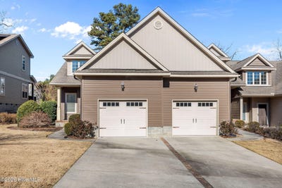 /international/us/58-cypress-circle-southern-pines-nc-110108393813/