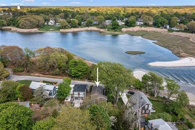 /international/us/28-byway-road-barrington-ri-110108079581/