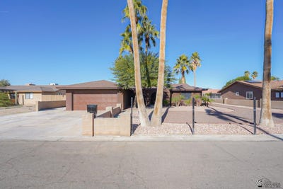 /international/us/3438-e-castano-ln-yuma-az-110104153246/