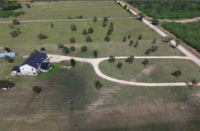 /international/us/626-sparta-field-rd-waelder-tx-110109082359/