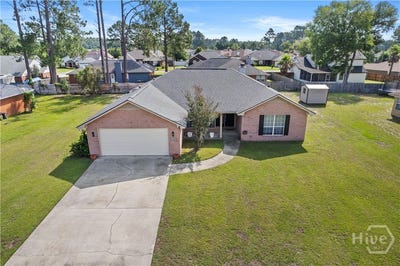 /international/us/1805-blair-court-hinesville-ga-110108542733/