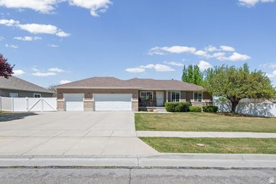 /international/us/3462-w-melody-creek-cir-s-riverton-ut-110108473639/